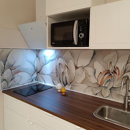 Simply House In Bari Twin Apartment Екстериор снимка